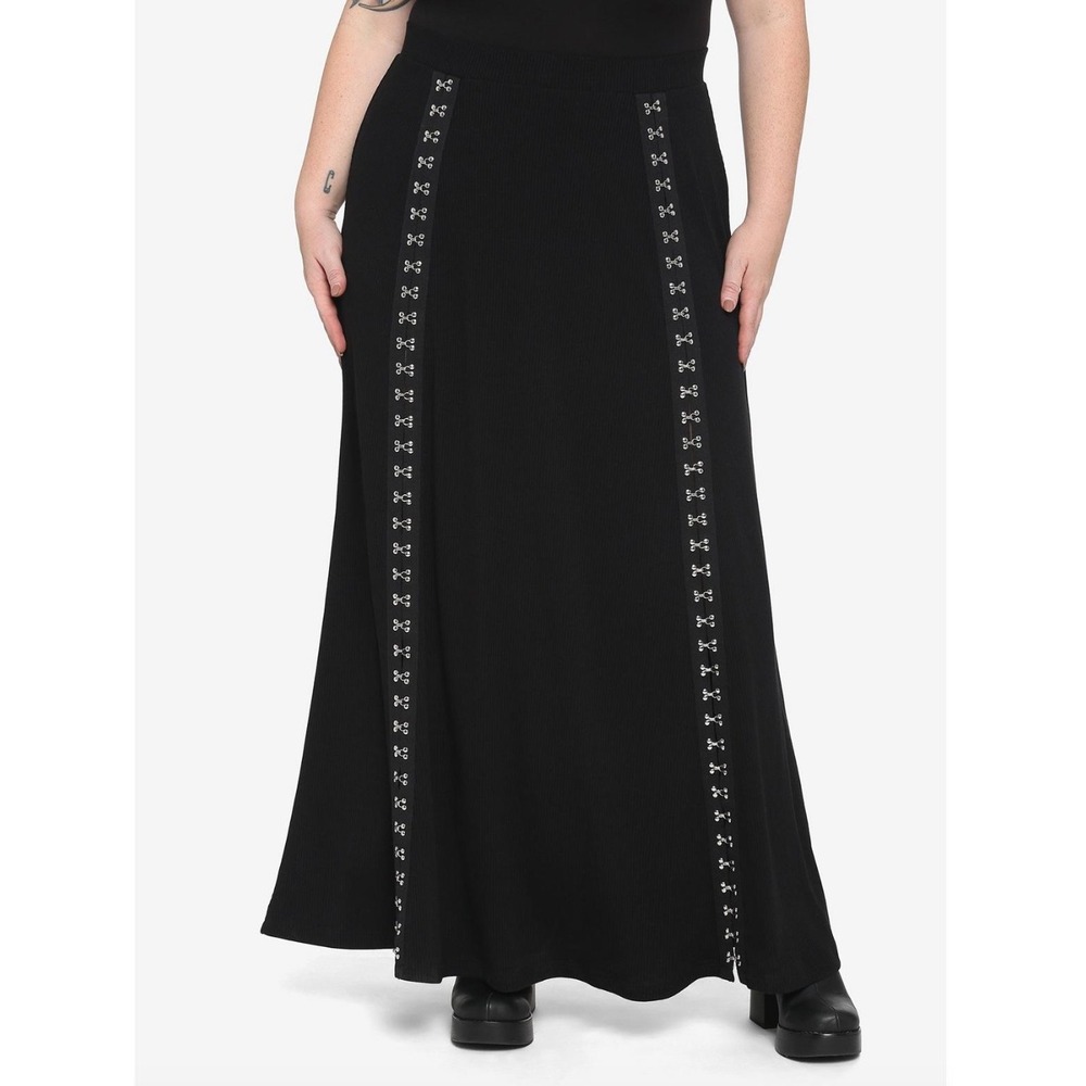 Hot Topic Black Hook-And-Eye Ribbed Maxi Skirt Goth Grunge Witchy Plus Size 2X